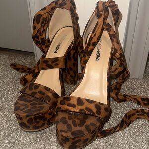 Platform Leopard print heels